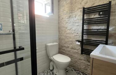 Petite maisonnette cosy et pleine de charme située à proximité du centre-ville - Foto 16