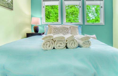 7 Bdrm, Pickleball, Bball, HotTub, FirePit, Golf! - Foto 60