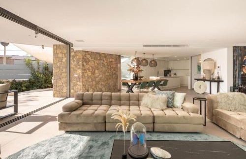 Modern Oasis: 4 Bedroom Villa in Ibiza City, 1263 - Foto 11