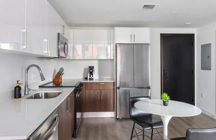 Landing Stylish Studio Game Room Yoga Studio - Foto 1