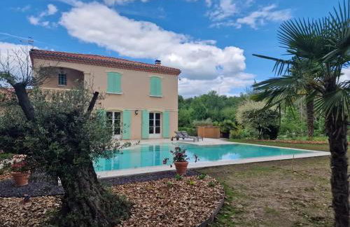 Villa de charme à Ribérac avec piscine privée - Foto 1