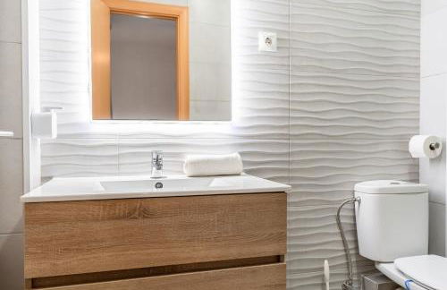 SeaFront 1ª línea y 2 piscinas - Foto 20