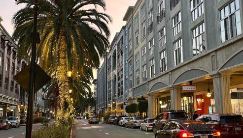 Santana Row Garden Retreat Private Executive Residence with Koi Pond and Waterfall Walk to Santana Row Valley Fair Dining and Shopping Private Entrance - Foto 5