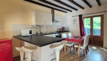 Magnificent 18th Century, 5 Star Luxury Spa - Photo 4