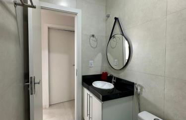 Apartamentos novos em condomínio no Caçari - Foto 46