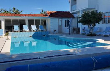 Villa Almas with swimming pool, tennis court, sauna, gym, grill house - Foto 77