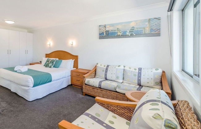 Adrift Apartments - Photo 21