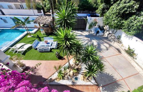 GATU PREMIUM Villa Lurberri piscina privada, 4 dormitorios, 2 baños, parking , jardines, " Preferente mayores de 25 años y familias " ín y barbacoa - Foto 40