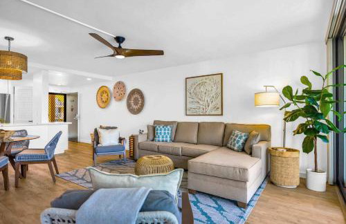 Oceanfront Modern Coastal Remodel - Serene Sunsets & Relaxation on Large Lanai - Foto 2