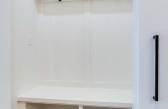 Brand New Designer Townhome in the Middle of Town - Foto 26