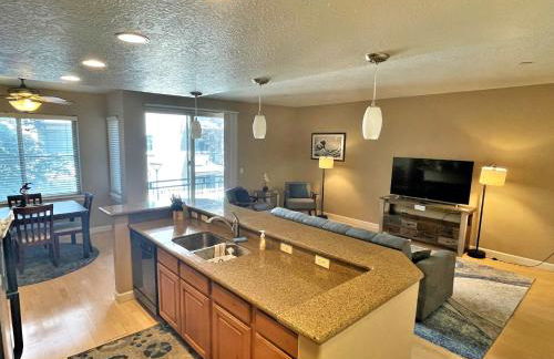 1-Bedroom Condo in the Heart of the City - Photo 14