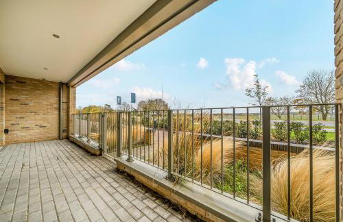 Peaceful and stylish apartment near Cambridge with parking - Foto 20