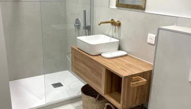 L'Adresse Studio Rempart sud - centre historique Eguisheim - Foto 5, Shower