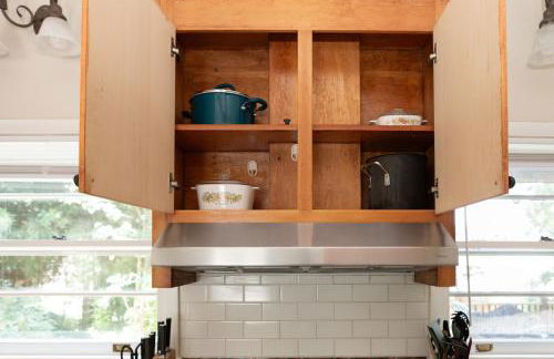 Spacious 2BR in Grand Old Home, Downtown Durham - Photo 48