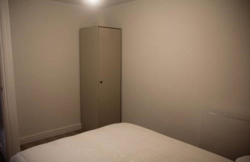 Comfy 2-bedroom Flat with Private Parking - Foto 7