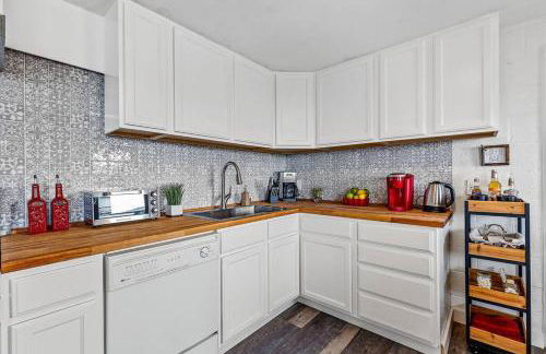 Grand Canyon Ranch Home - Western History - Big city lot - AC! - Photo 39