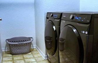 Spacious 4-bedroom 2-bath Abode - Foto 22