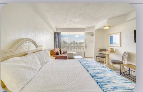 Oceanfront Condo at Daytona Beach Resort - Foto 3