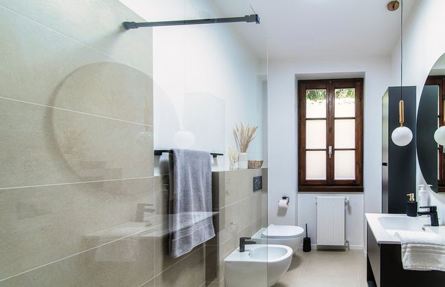 Monsignor Houses - Photo 8