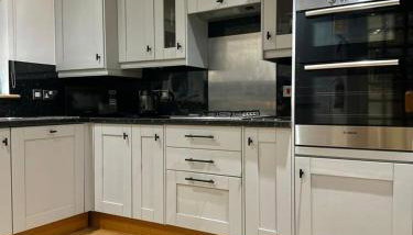 Haruru House - 3 minutes walk to the beach! - Foto 4, stove, dishwasher