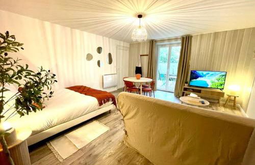 Grand Studio Chez Soi - Queen size bed - Terrasse - Foto 3