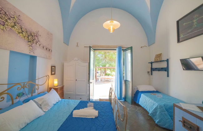 Masseria Le Palmentelle Pool And Garden - Photo 3