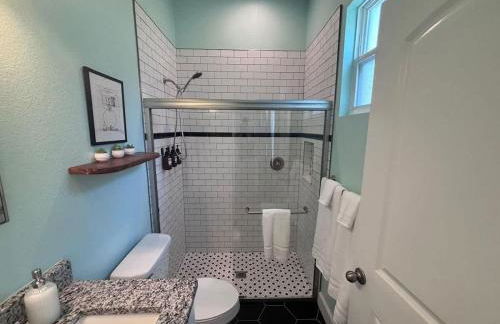 The Harmony Suite Near UF Shands & Downtown - Photo 53