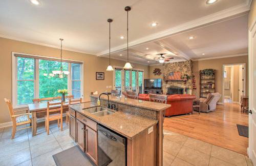 Townville Lakefront Cottage with Private Dock! - Foto 5