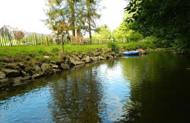 Regional House With Exposed Timber Frame Elements Full of Authenticity and Charm in a Green Area - Photo 32