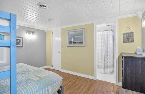 Grand Getaway with Private Dock near Coconuts - Foto 11