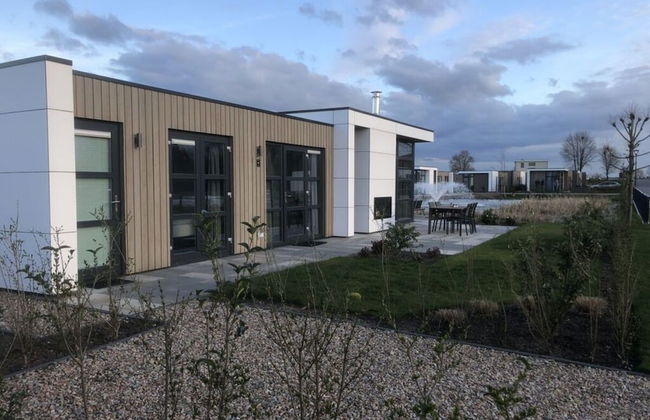 Holiday Home With Motorboat - Photo 26