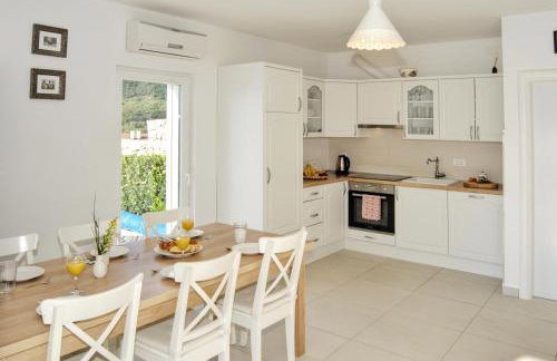 Villa Planina - Idyllisches Ferienhaus mit Pool und Meerblick in Baška - Idyllic Mountain Villa with Pool and Sea View in Baška - Krk - Foto 18