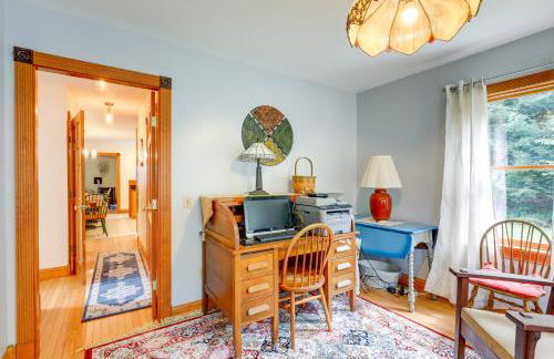 Meriden Village of Plainfield Home with Backyard - Foto 12