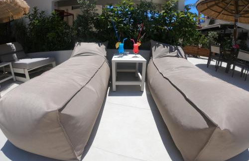 Paradise Hotel & Bar - Photo 56