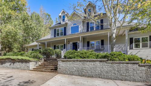 Walk to Trails Peaceful Family Home in Braselton - Foto 1