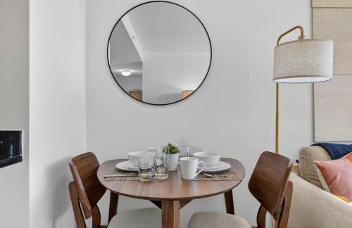 Long Island City 1 BR w Work Setup by Anyplace - 11743 - Foto 15