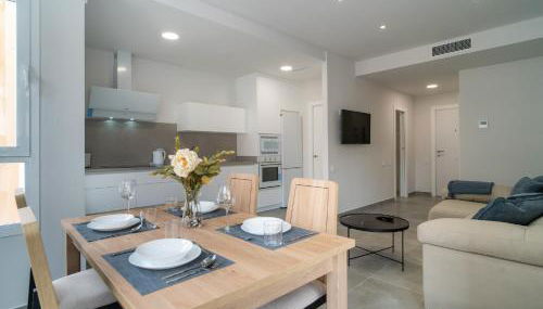 AAC Málaga - Amplio apartamento con terraza, totalmente equipado, nuevo, muy bien ubicado - Foto 5