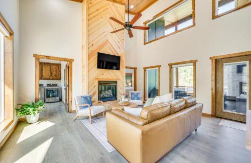 Broken Bow Cabin about 5 Mi to State Park with Hot Tub! - Foto 4