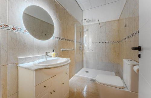 7BR House for 14 Guests with Big Terrace - Bonita Paradise - Foto 24