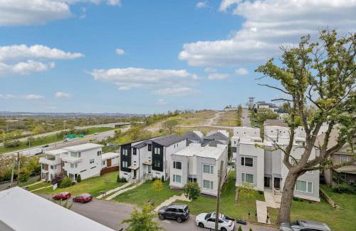 2mi Downtown Hot Tub Balcony 4 King Beds - Foto 35