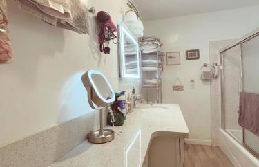 Cozy Beautiful Private Home in Prime Location - Foto 5