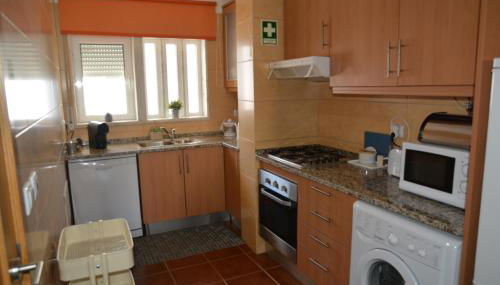 Santa Luzia a 2 - Foto 3, stove, dishwasher, toaster