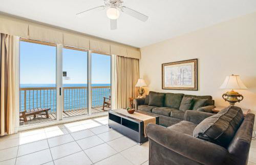 High-rise condo with pool & ocean views - walk to the beach - Foto 6