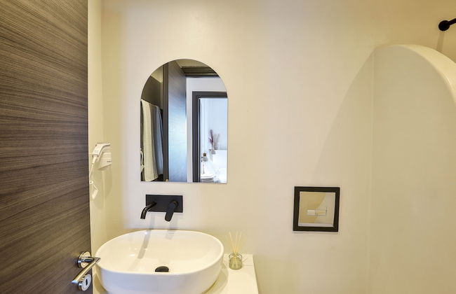 Penthouse & Apartments by the Sea near Airport - Foto 35