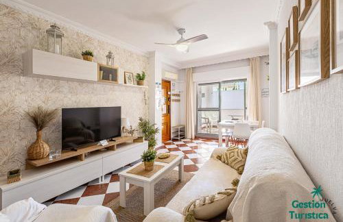 Coqueto apartamento céntrico con terraza y parking - Foto 1