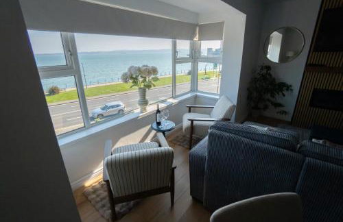 Tranquil Tides - Foto 1