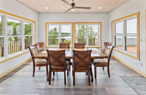 Lakeside 4BR Retreat Private, Peaceful & Scenic villa - Foto 5