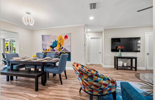 VacationSunwind Delray home! Water Front Pool Dock near Beach - Foto 12