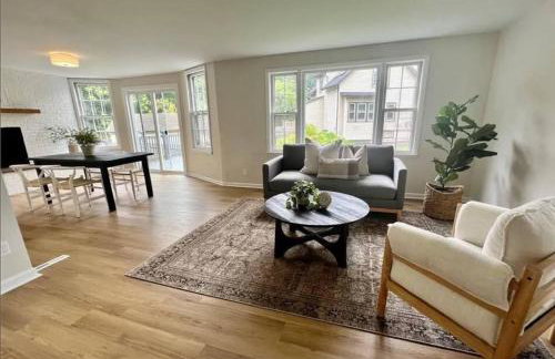 Modern 4BDRM West Hartford Home In Great Location! - Foto 1