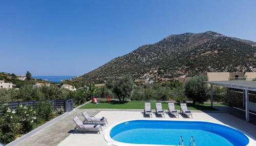 Family Friendly Basilicata Attali villa Private Pool,Children area - Foto 1